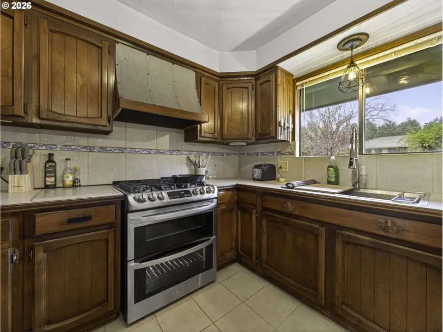 1507 Ocean Beach Blvd, Long Beach, WA 98631 - #3