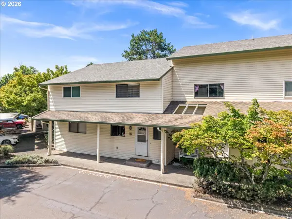 627 N Hayden Bay Dr #14, Portland, OR 97217