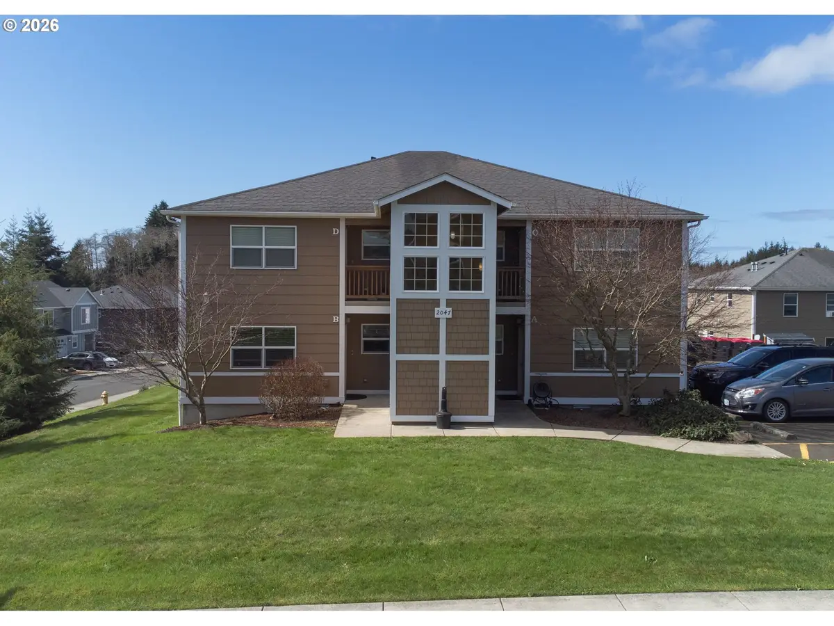 2047 SE Huckleberry Ave, Warrenton, OR 97146 - #1