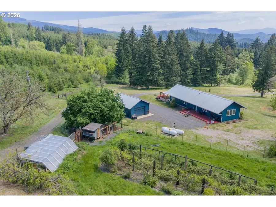28600 Jones Dr, Foster, OR 97345 - #2