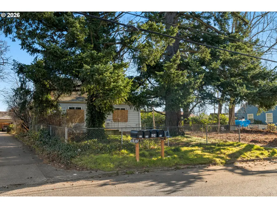 648 SE 146th Ave, Portland, OR 97233 - Image #2