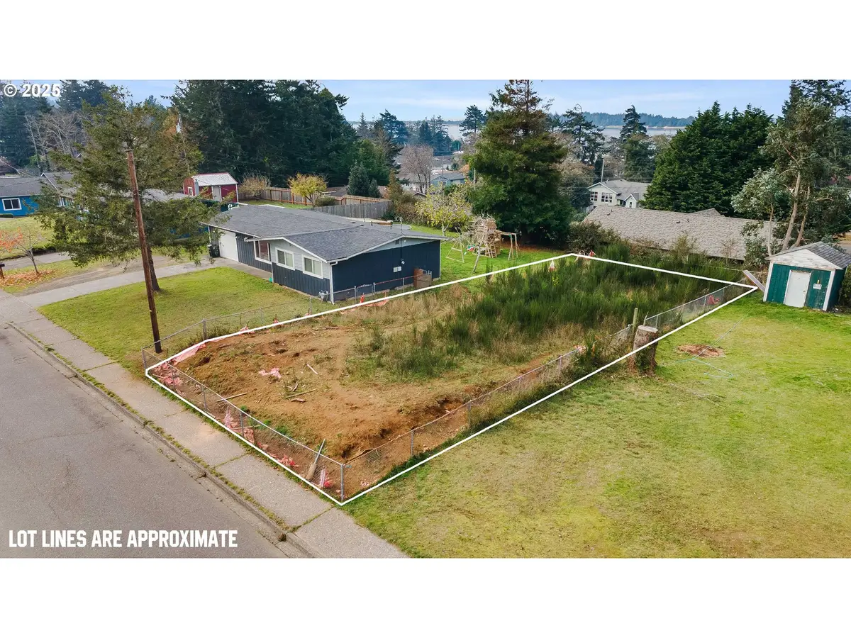 0 S Cammann St #4700, Coos Bay, OR 97420 - Image #1