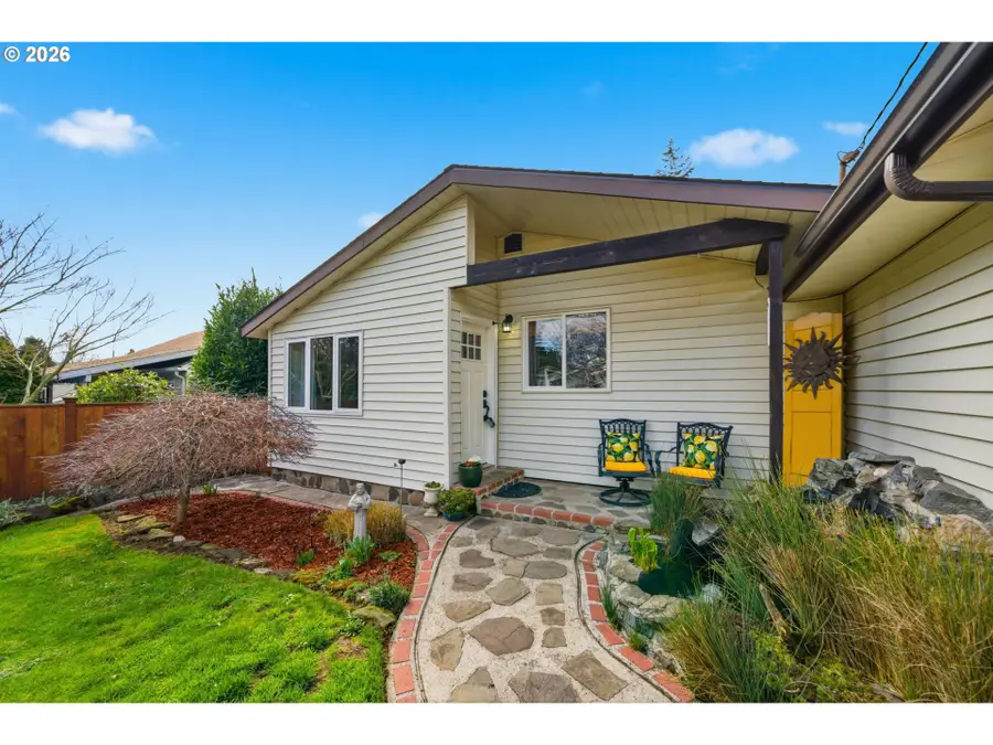 14907 SE Cedar Ave, Milwaukie, OR 97267 - #2