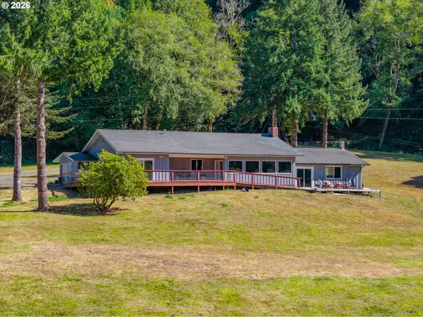 64164 Fairview Rd, Coquille, OR 97423