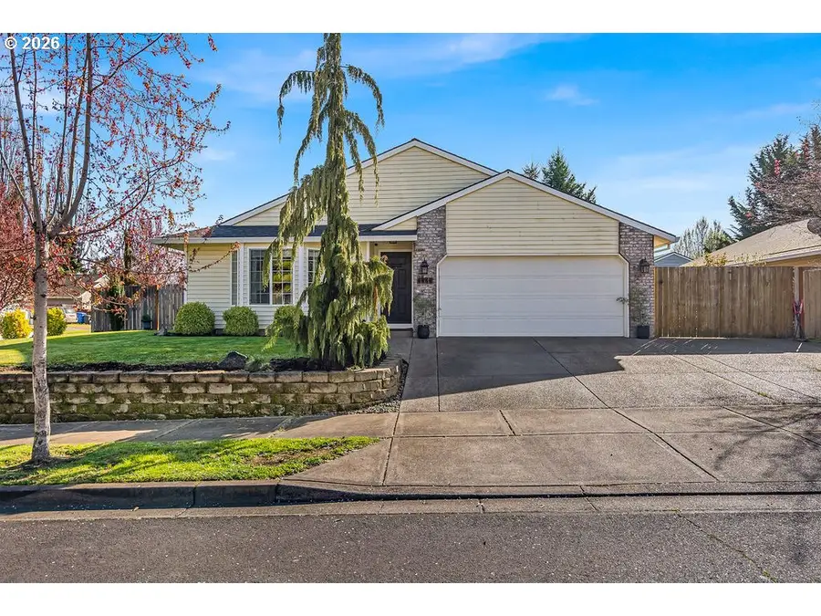 4460 Morfitt St, Hubbard, OR 97032 - #2