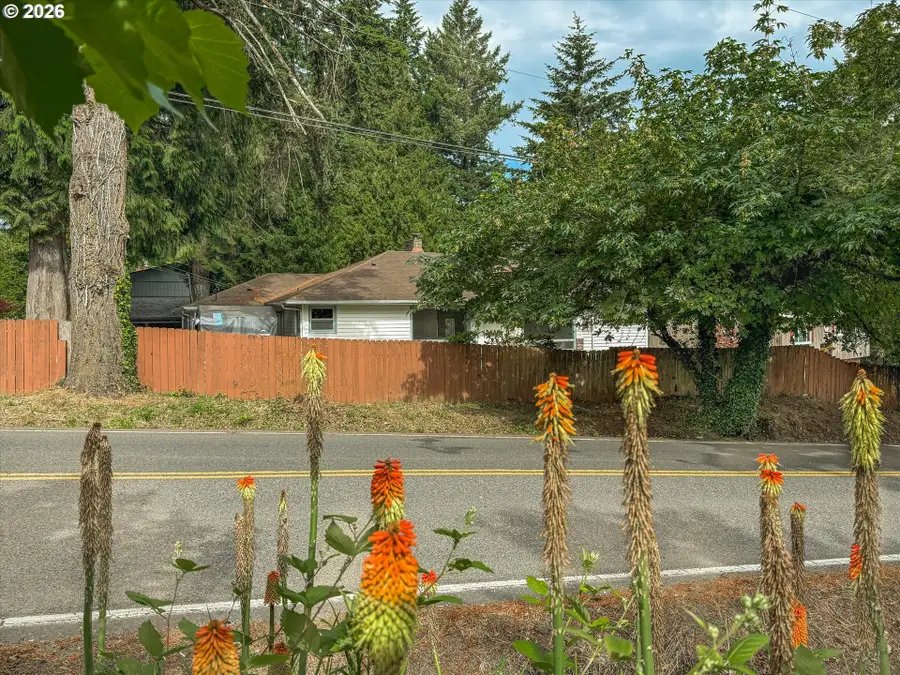 7101 SE 122nd Ave, Portland, OR 97236 - #2