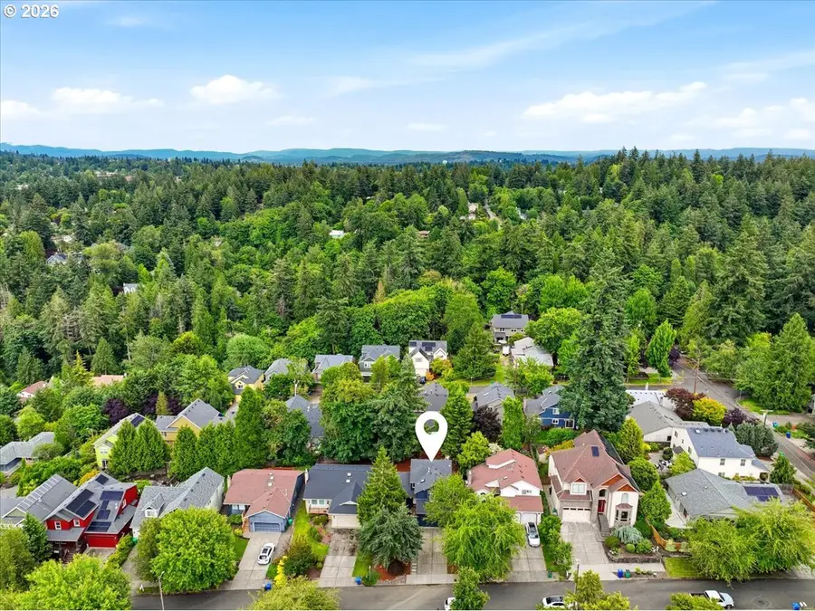 8908 SW 50th Ave, Portland, OR 97219 - #2