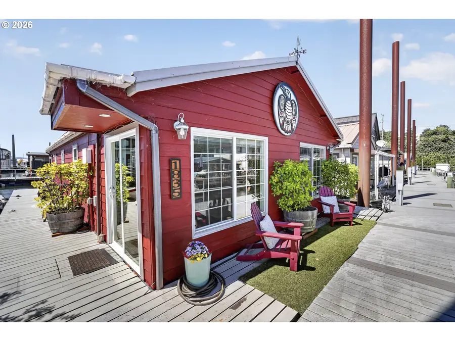 1835 N Jantzen Ave, Portland, OR 97217 - #3