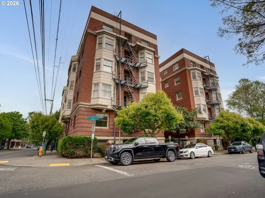 2083 NW Johnson St #41, Portland, OR 97209 - #3