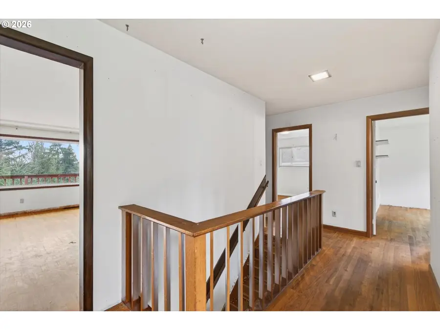 919 Cascade Dr, Longview, WA 98632 - #3