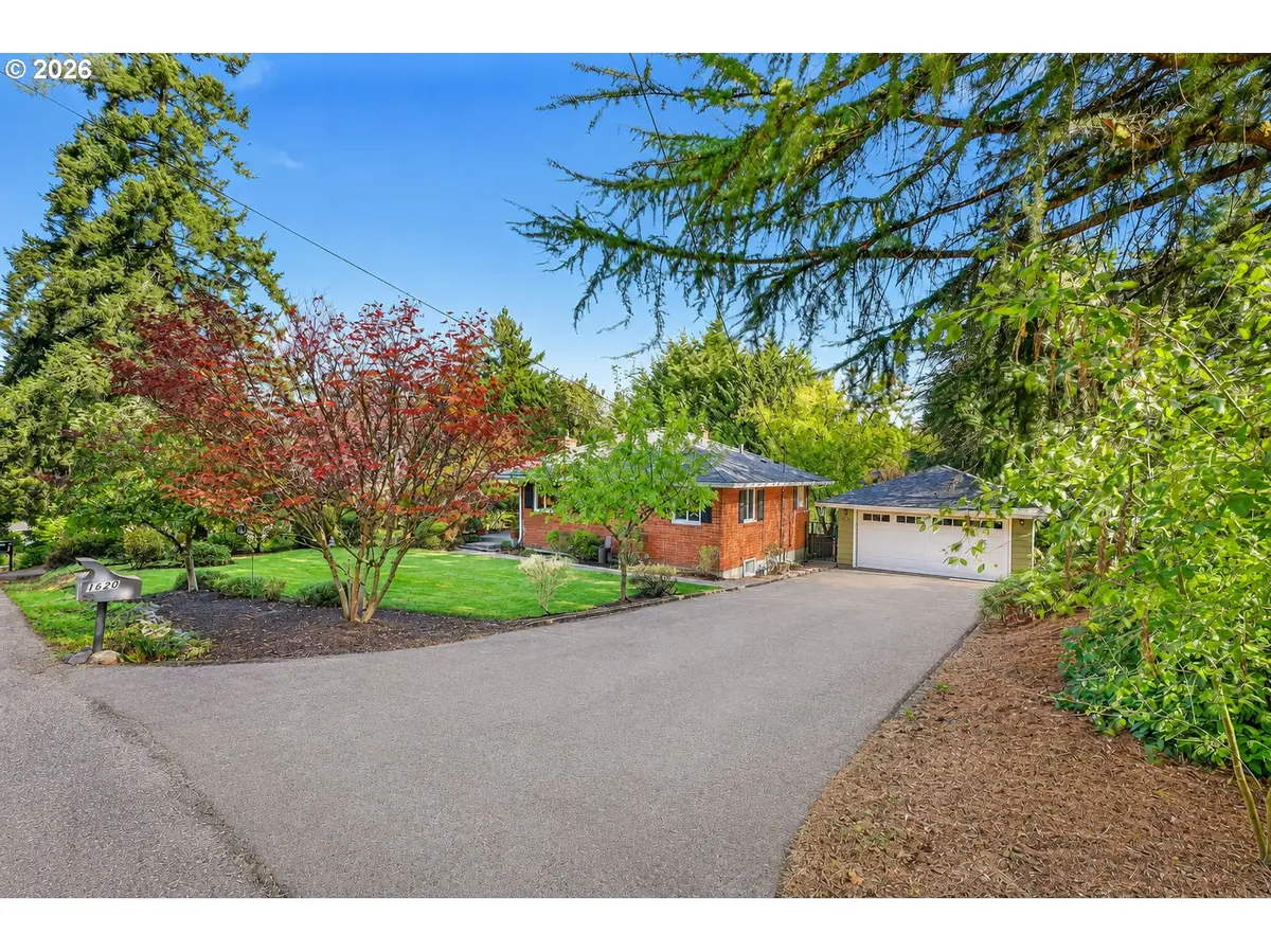 1620 SW Maplecrest Dr, Portland, OR 97219 - #1