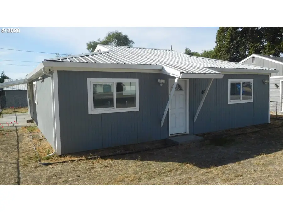 409 W Ridgeway Ave, Hermiston, OR 97838 - #2