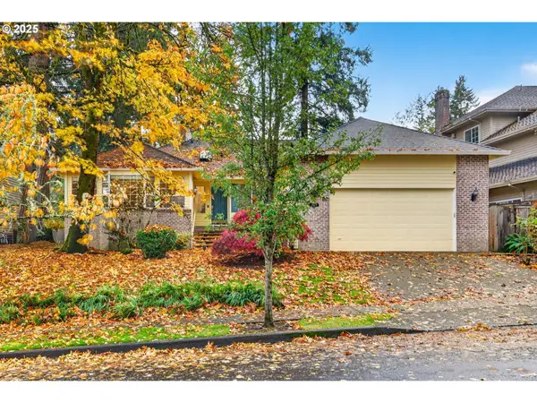 15100 SW Gull Dr, Beaverton, OR 97007