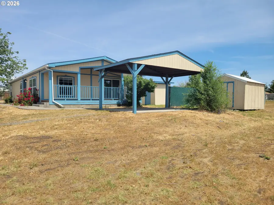 80555 N Hill Dr, Hermiston, OR 97838 - #3
