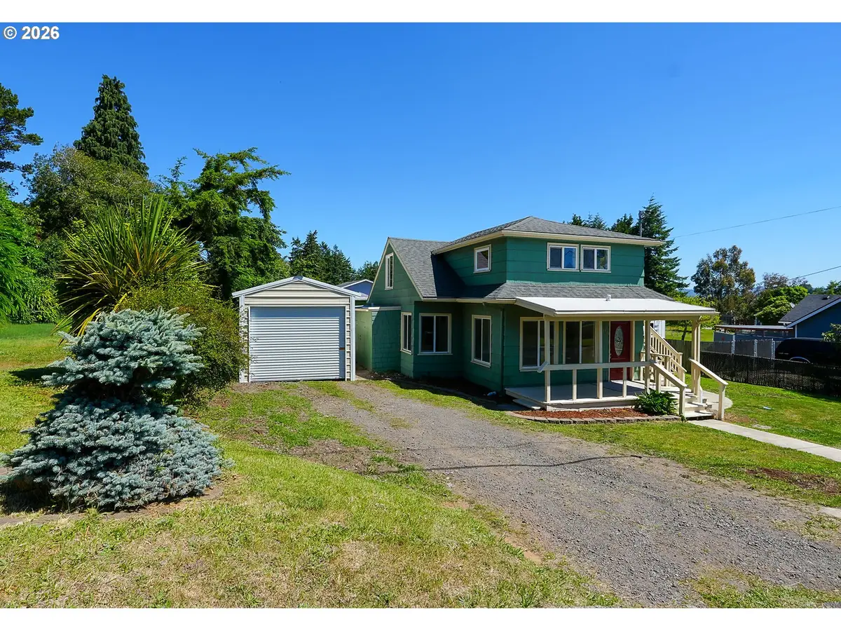 2172 17th St, North Bend, OR 97459 - #1