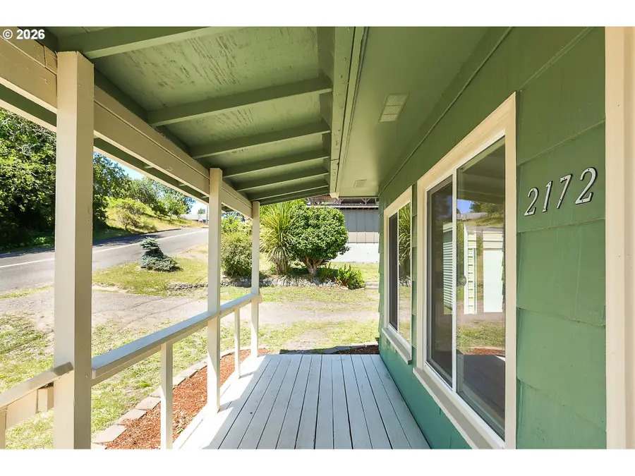 2172 17th St, North Bend, OR 97459 - #3