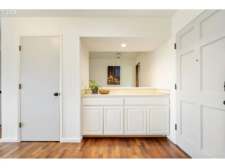 7 Hidalgo St, Lake Oswego, OR 97035 - #3
