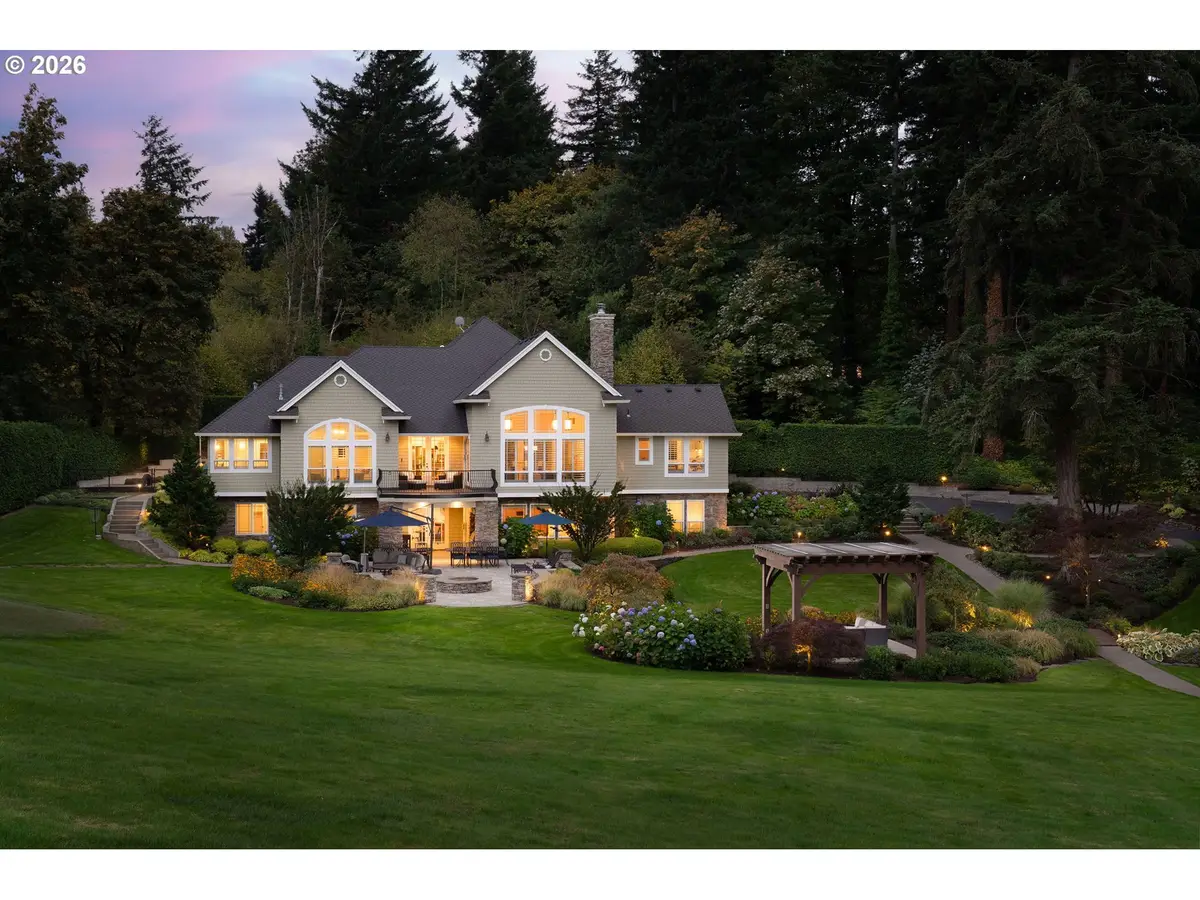 710 Rosemont Rd, Stafford, OR 97068 - #1