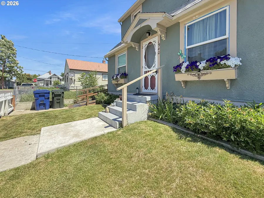 1940 Clifford St, Baker City, OR 97814 - #2