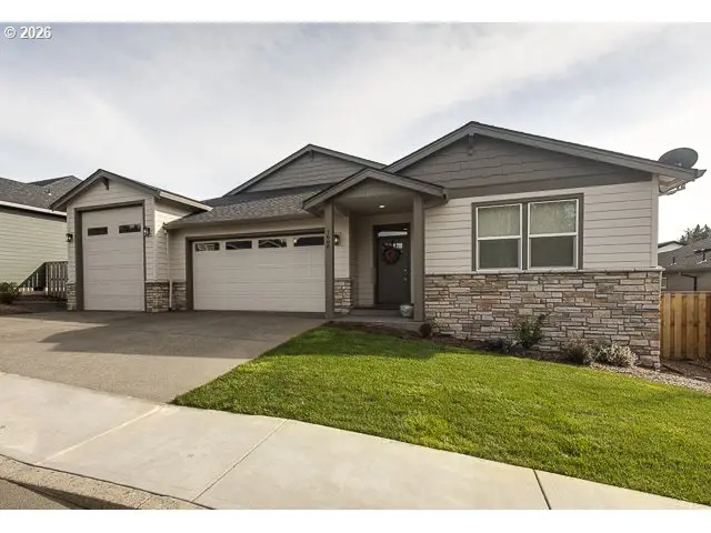 1668 NE Clayton Dr, Estacada, OR 97023 - #1