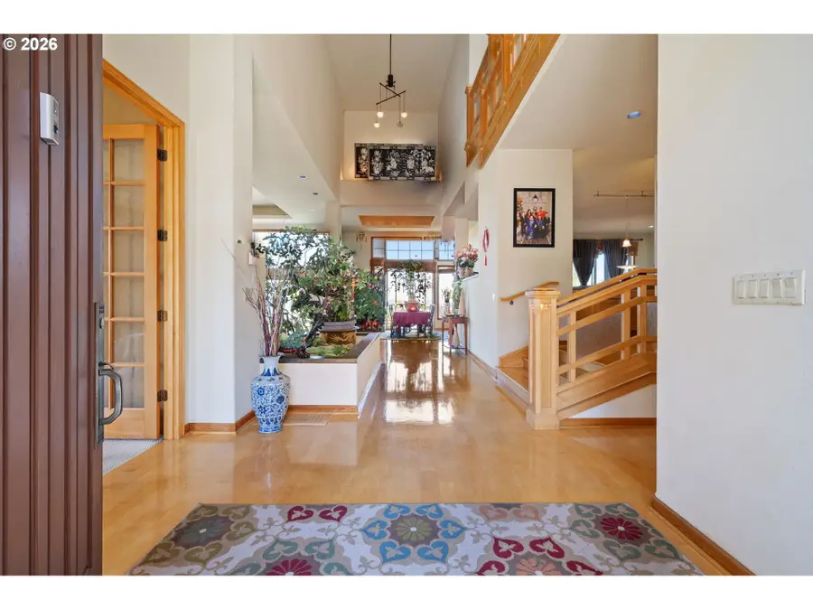 9211 SE Highgate Dr, Northwest Clackamas, OR 97086 - #3