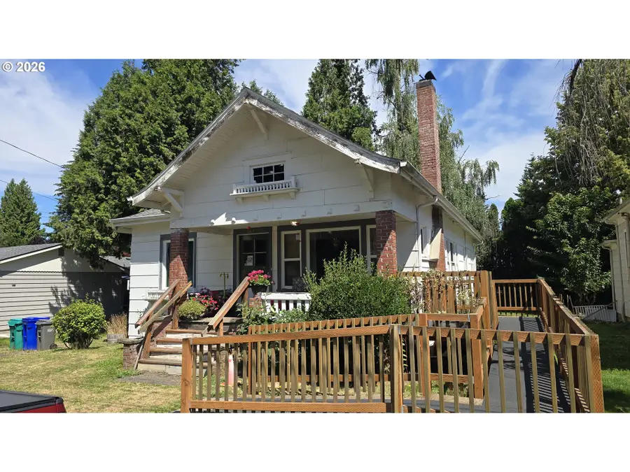 885 NE 3rd St, Gresham, OR 97030 - #2