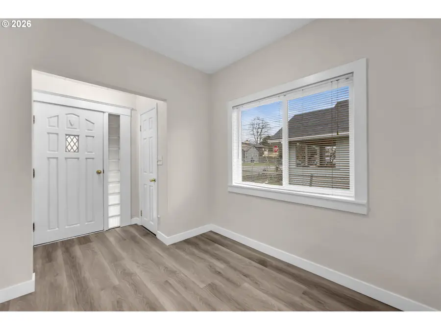 647 SE Russell St, Camas, WA 98607 - Image #3