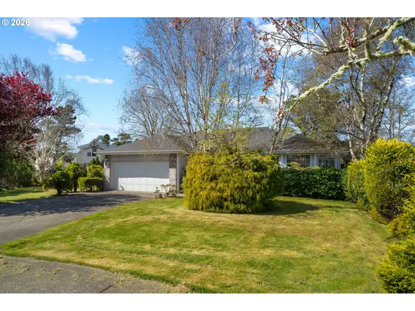 1480 S Edgewood St, Seaside, OR 97138