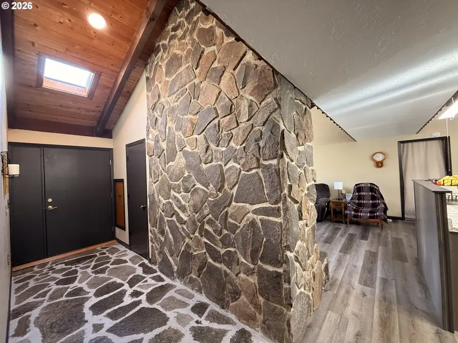 2580 Fir St, North Bend, OR 97459 - #3