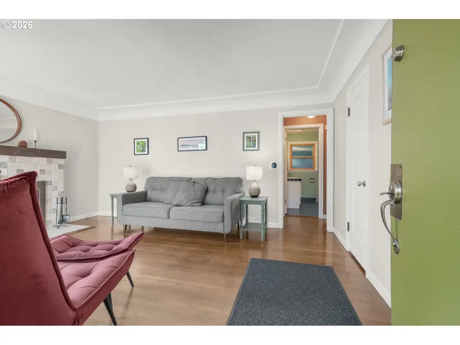 3286 NE Holman St, Portland, OR 97211 - #2