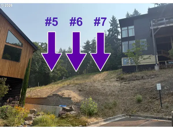 Crenshaw Dr, Eugene, OR 97401
