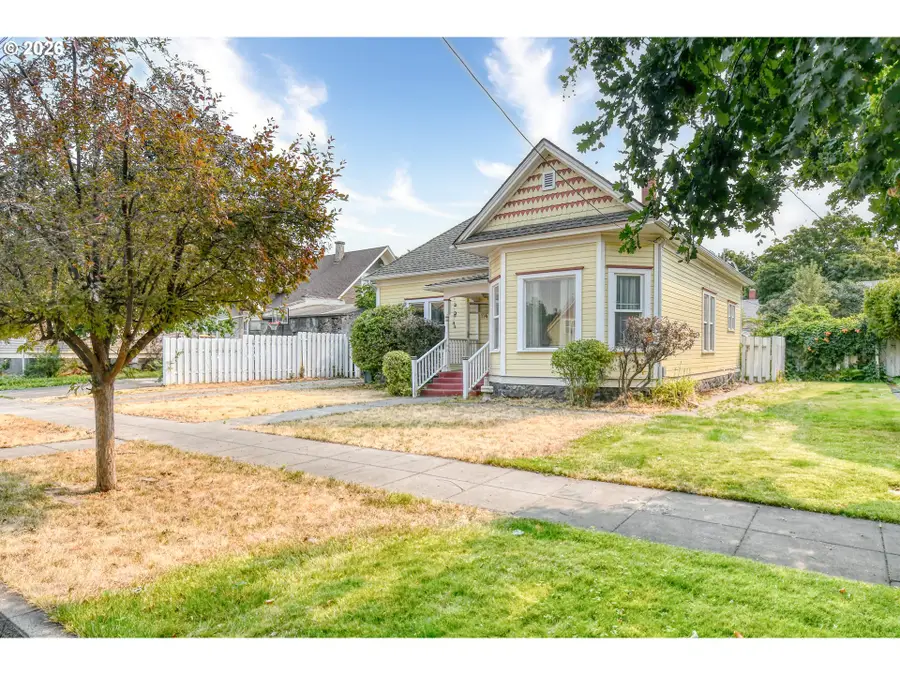 114 SE 7th St, Pendleton, OR 97801 - #3