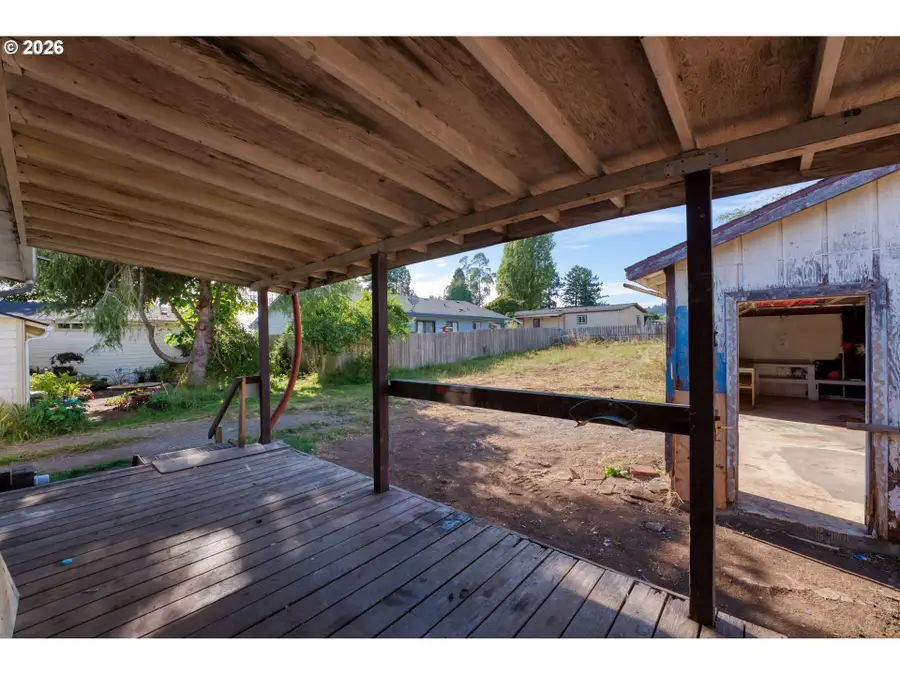 97907 Lively Ln, Brookings, OR 97415 - #3