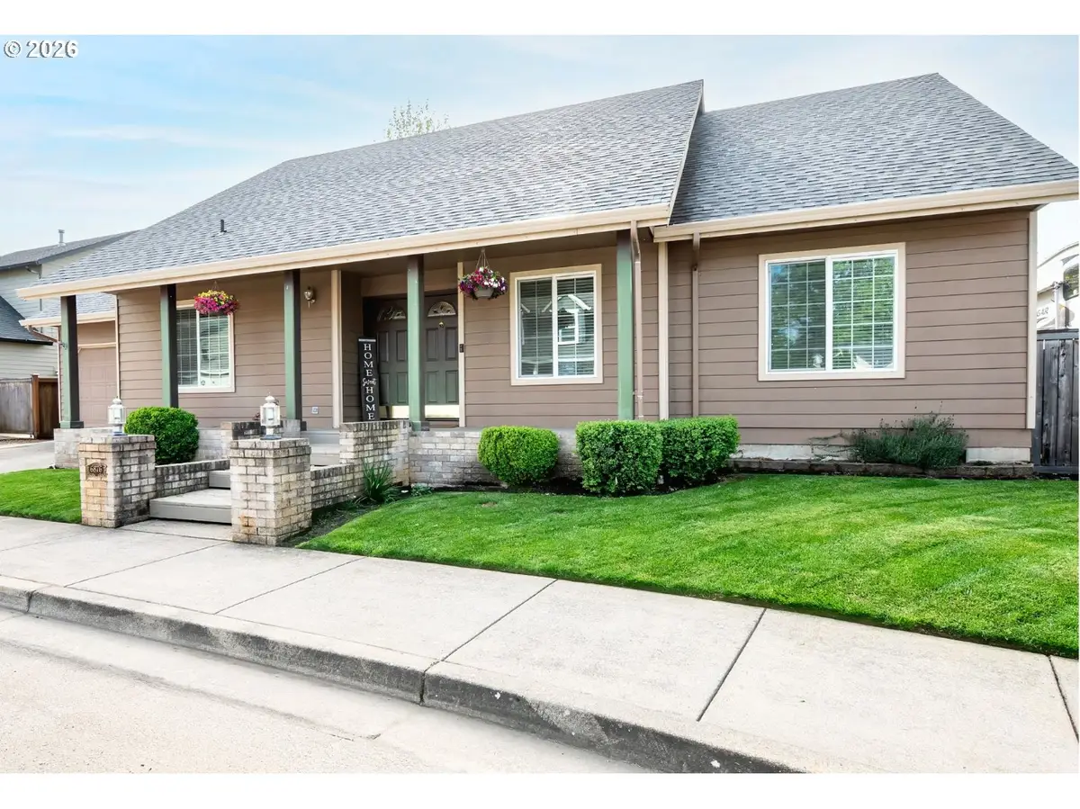 6876 Simeon Dr, Springfield, OR 97478 - #1