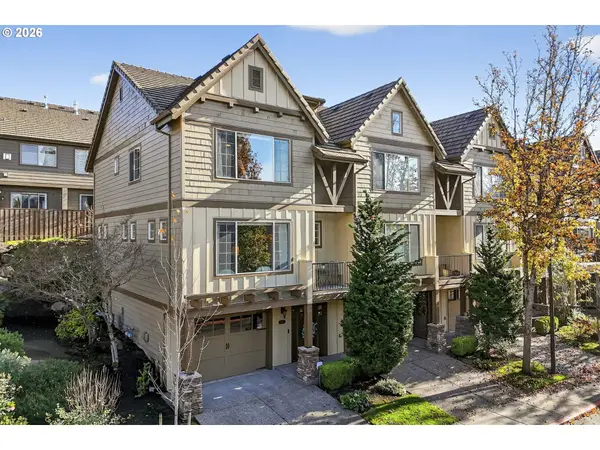 2064 NW Village Cir #44, Portland, OR 97229