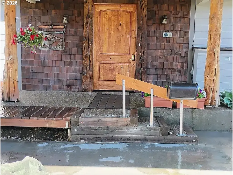 3145 Auburn Ave, Baker City, OR 97814 - #2