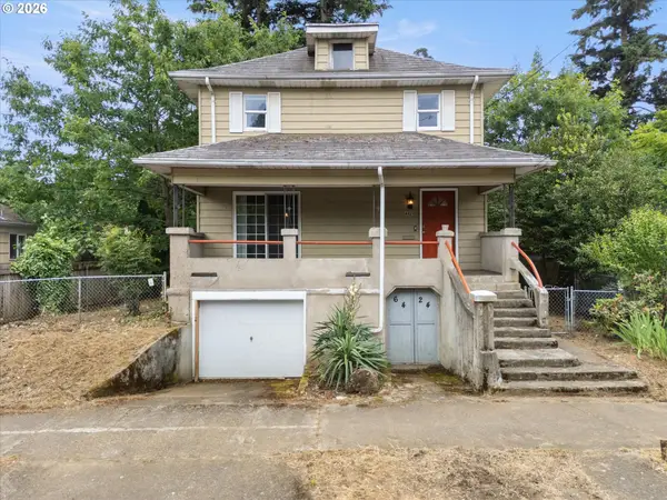 6424 NE Hassalo St, Portland, OR 97213