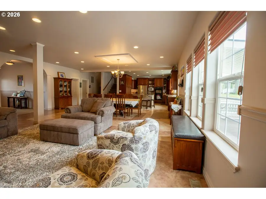 318 S 20th St, La Grande, OR 97850 - #3