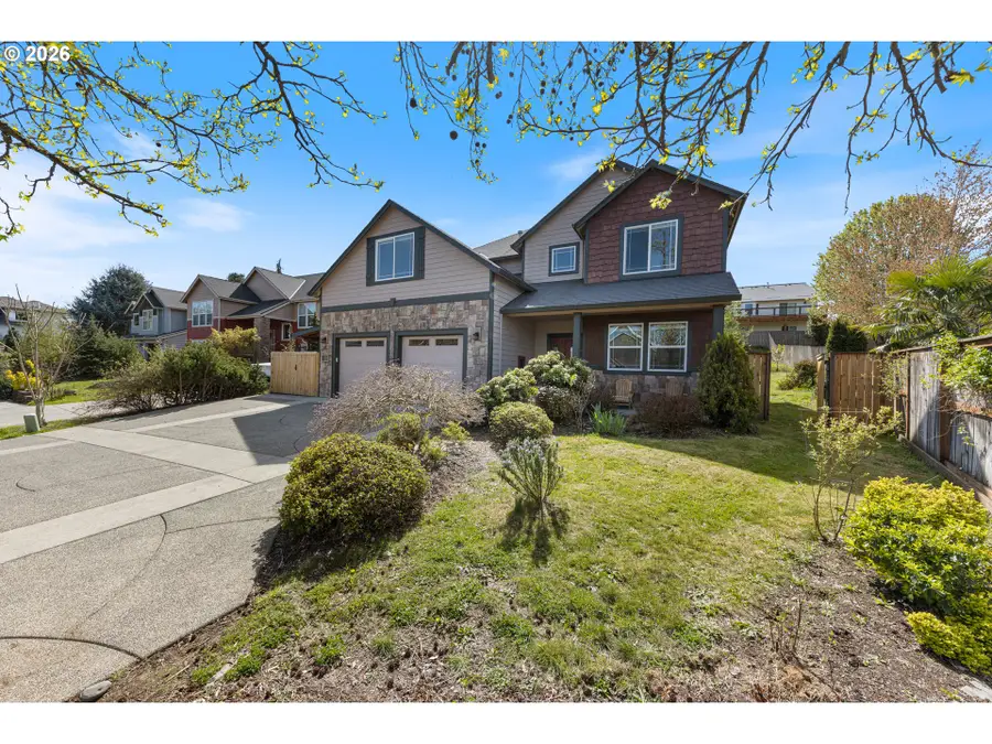 2014 NE Lucy Belle St, McMinnville, OR 97128 - #2