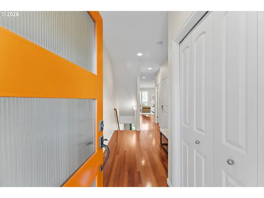 4 Northview Ct, Lake Oswego, OR 97035 - #3