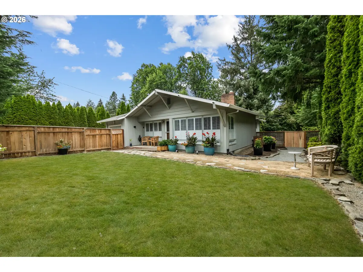 1795 Fernwood Dr, Lake Oswego, OR 97034 - #1