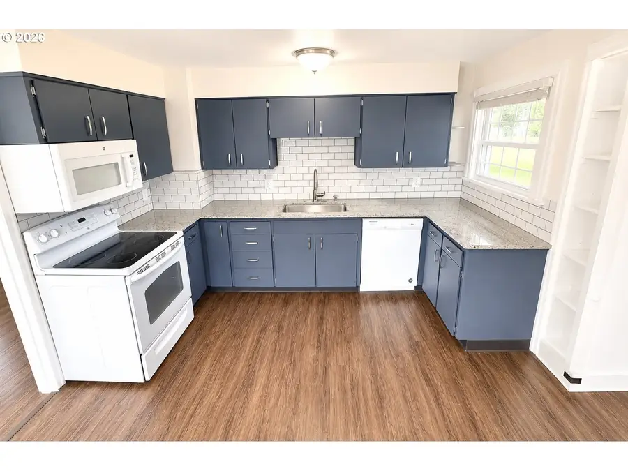 4950 SW 139th Ave, Beaverton, OR 97005 - #2
