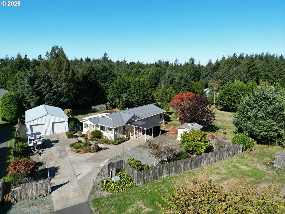 1212 Ohio Ave, Bandon, OR 97411 - #1