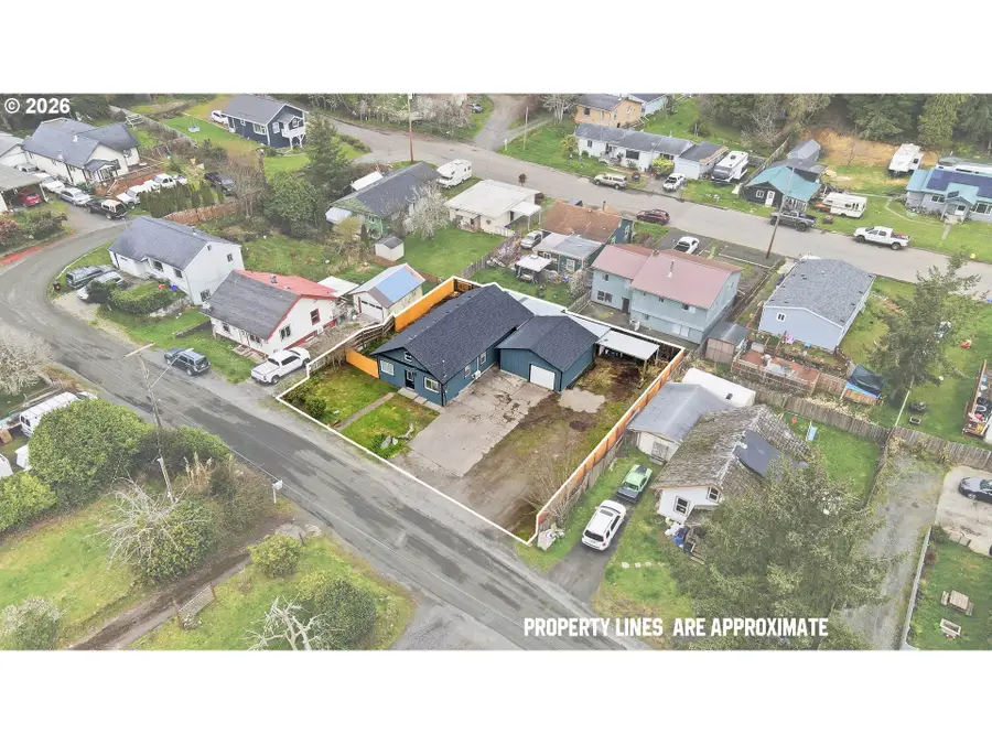 1348 Dakota St, Coos Bay, OR 97420 - #2