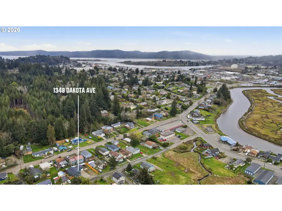 1348 Dakota St, Coos Bay, OR 97420 - #3