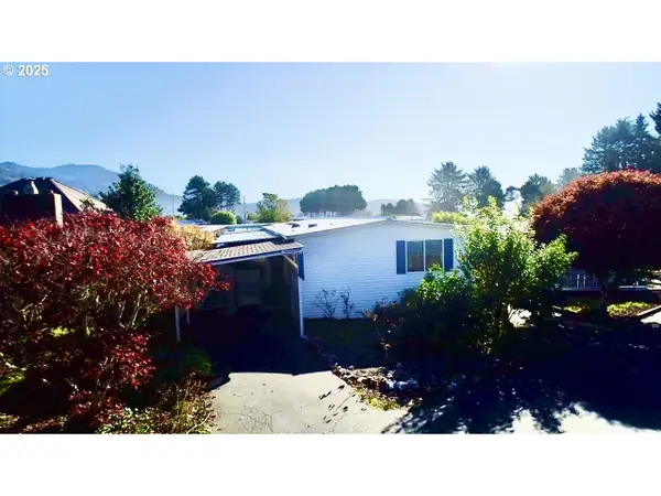 15505 Oceanview Dr #47, Brookings, OR 97415