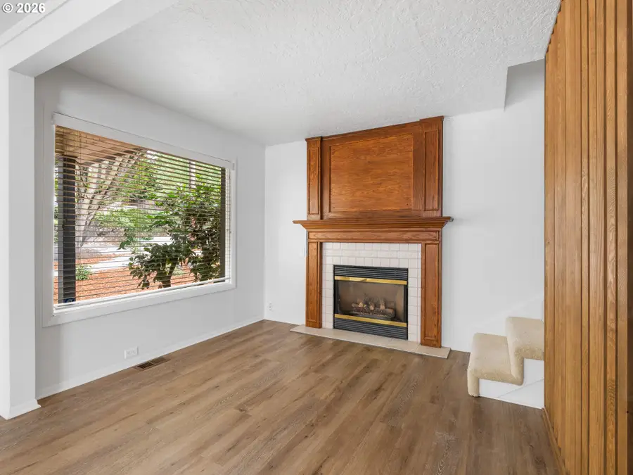 4144 SE Ogden St, Portland, OR 97202 - #2