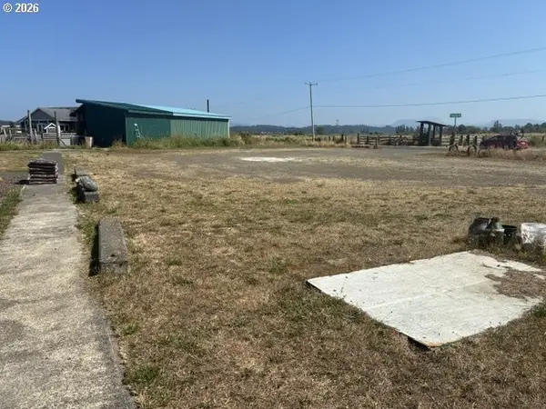 91640 Youngs River Rd, Astoria, OR 97103