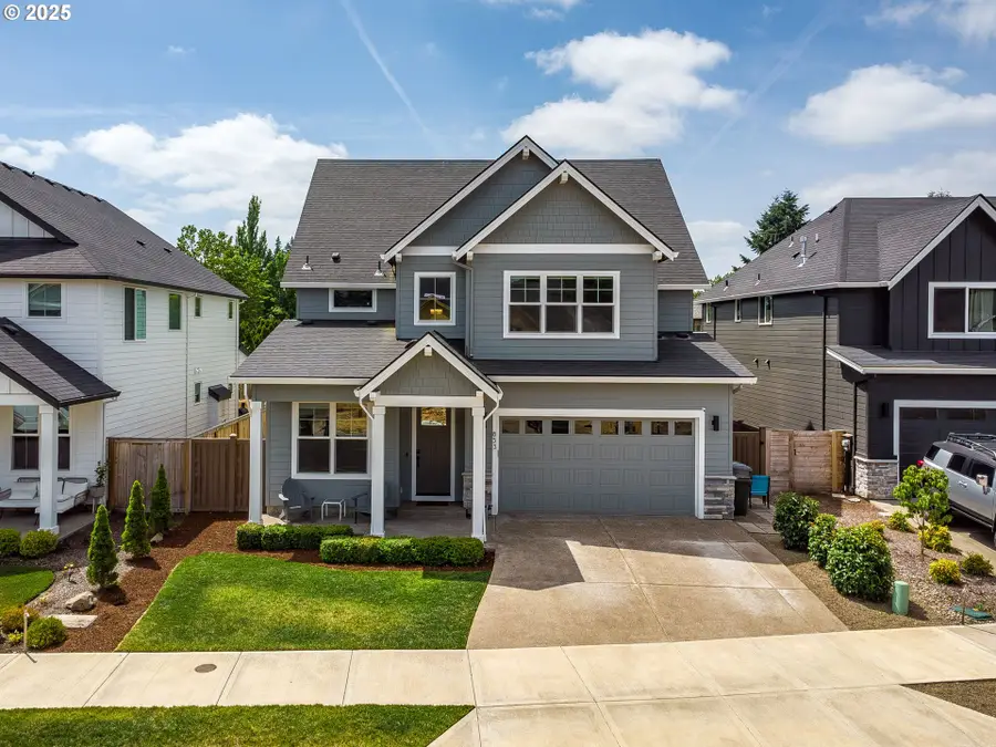 853 NE 17th Ave, Canby, OR 97013 - Image #2