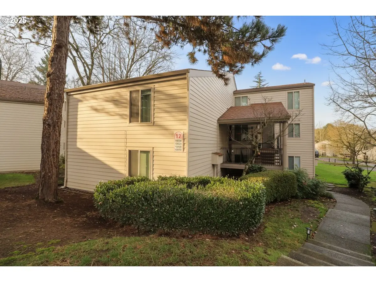 10322 SW Trapper Ter, Beaverton, OR 97008 - Image #1